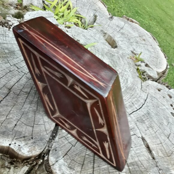 Vintage Carved Wood Box Trinket Box Collectible Wooden Boxes Diamond Shaped Gift - Picture 8 of 15
